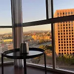 Big Comfy 2 Bedrooms 2 Baths Unit In Downtown La!